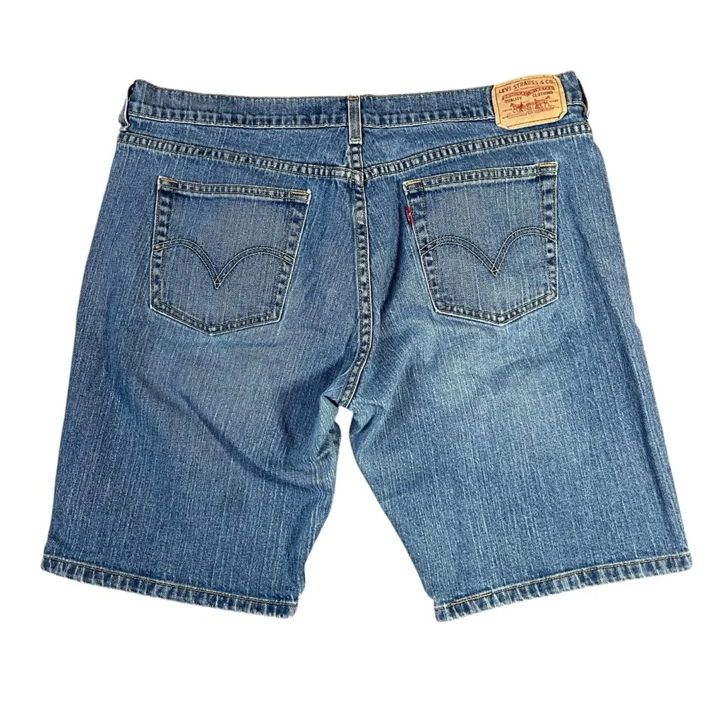 Levi’s 515 Denim Shorts Size 16 Blue Mid Rise Jean Shorts Casual Summer
